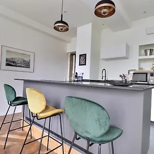 https://appartement-entier-refait-a-neuf-loft-city-center.hotels-rhonealpes.com